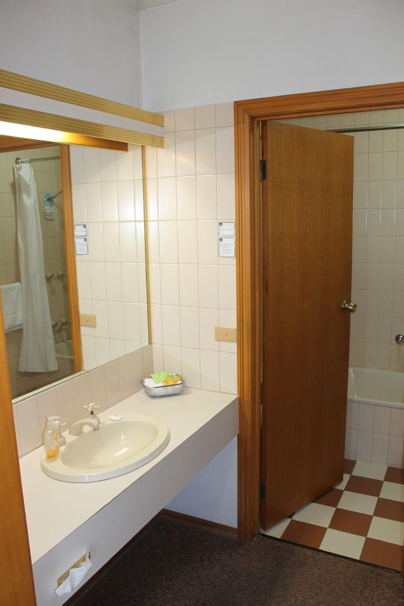 Bakery Hill Motel Баларат Екстериор снимка